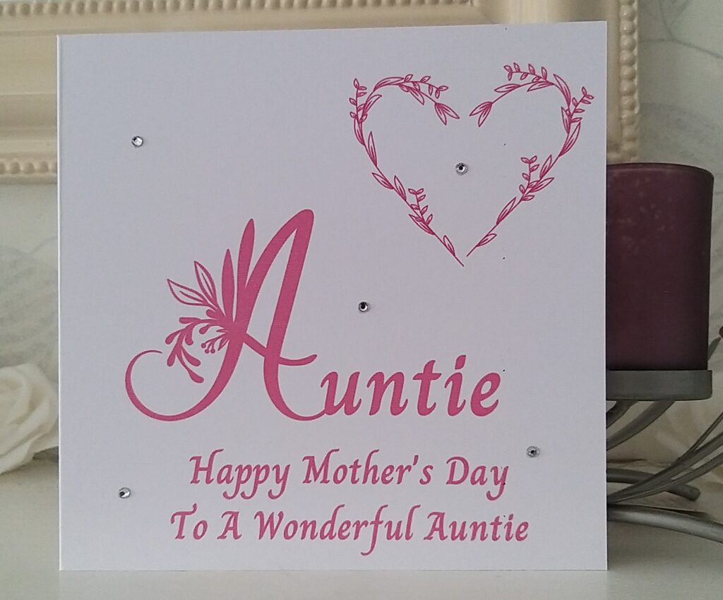 Auntie Mothers Day Card Happy Mothers Day To A Wonderful Auntie Classic Design With Love